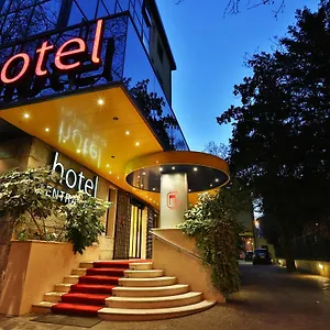 central-park-modena.emilia-romagnahotels.net/